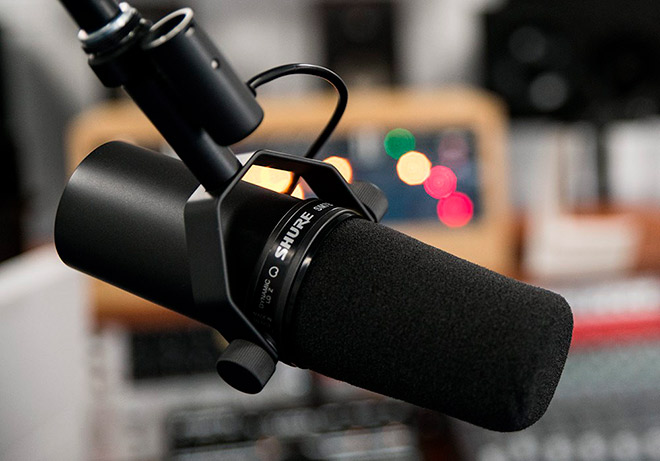 Shure SM7B – динамический микрофон для записи голоса